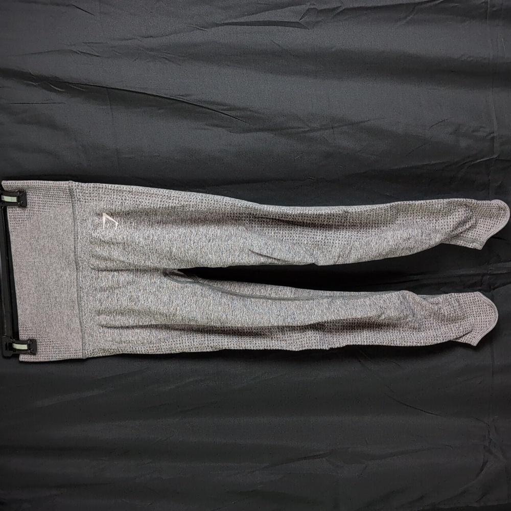 GymShark 7/8 Leggings. Small. EUC.‎